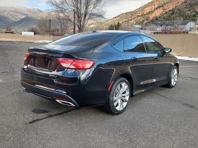 2015 Chrysler 200 S