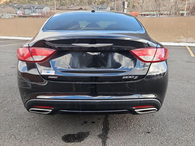 2015 Chrysler 200 S