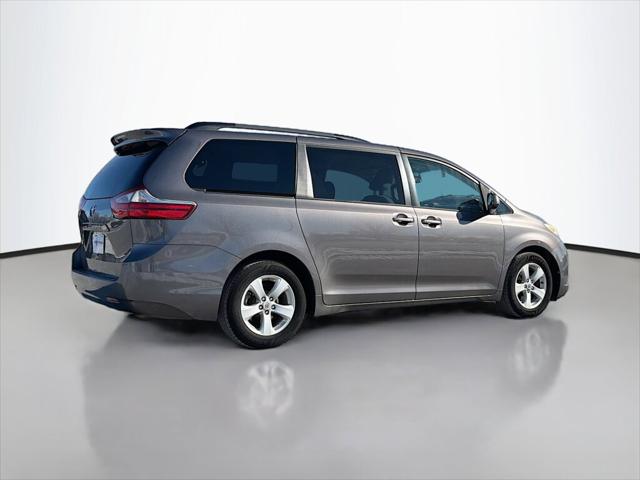 2015 Toyota Sienna LE 8 Passenger 2015 Toyota Sienna LE 8 Passenger