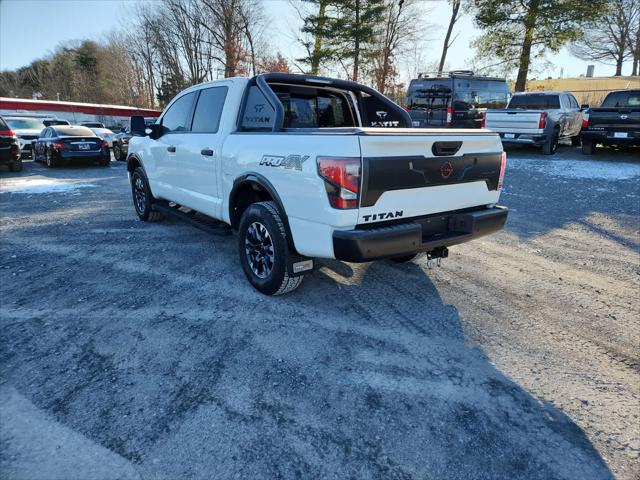 2024 Nissan TITAN Crew Cab PRO-4X 4x4