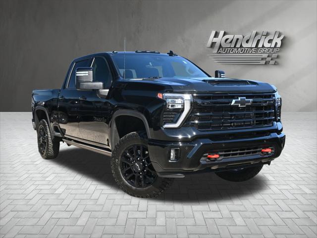 2025 Chevrolet Silverado 2500HD 4WD Crew Cab Standard Bed LTZ