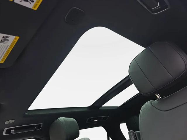 2025 Land Rover Range Rover Sport P360 SE