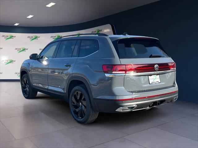 2026 Volkswagen Atlas SE with Technology