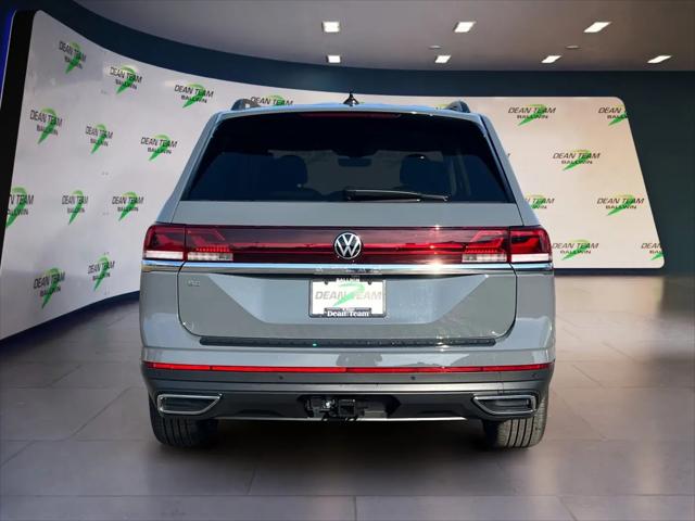 2026 Volkswagen Atlas SE with Technology