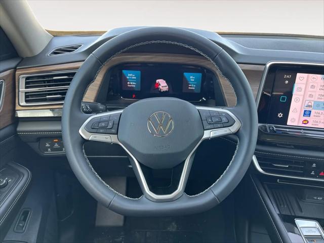 2026 Volkswagen Atlas SE with Technology
