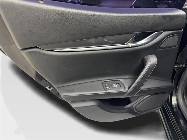 2020 Maserati Ghibli Standard
