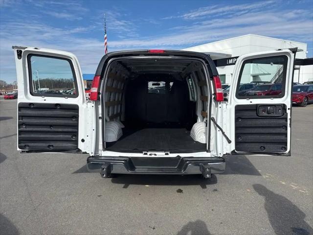 2023 Chevrolet Express Cargo Van RWD 2500 Regular Wheelbase WT