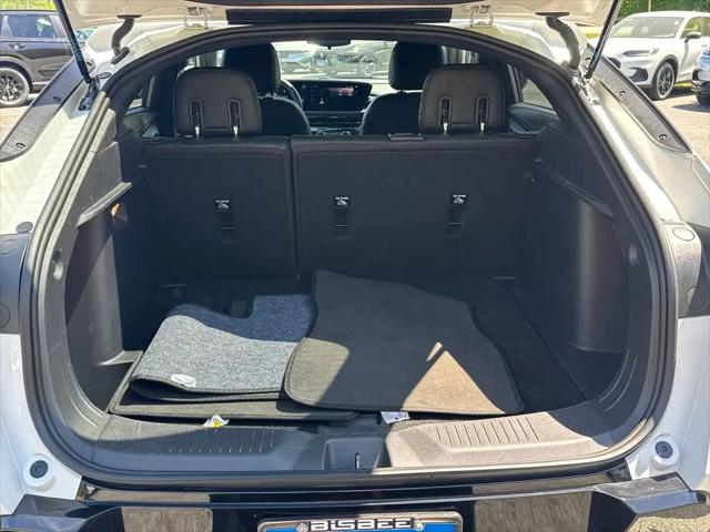 2025 Buick NV Sport Touring FWD