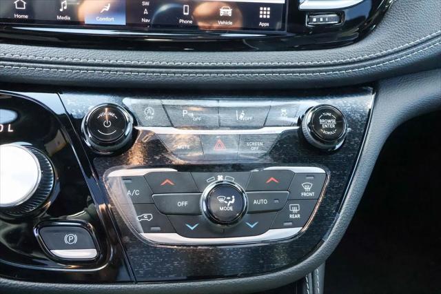 2026 Chrysler Pacifica Limited AWD