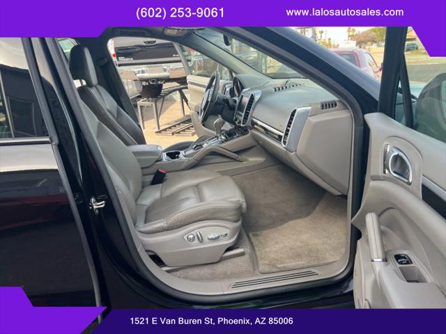 2013 Porsche Cayenne Base