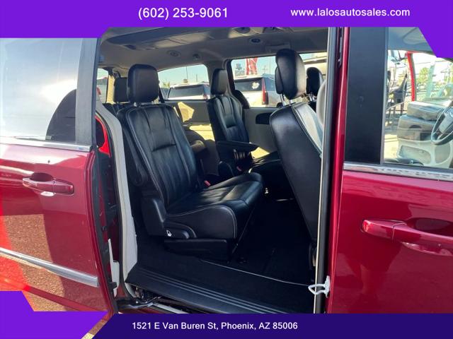 2015 Chrysler Town & Country Touring