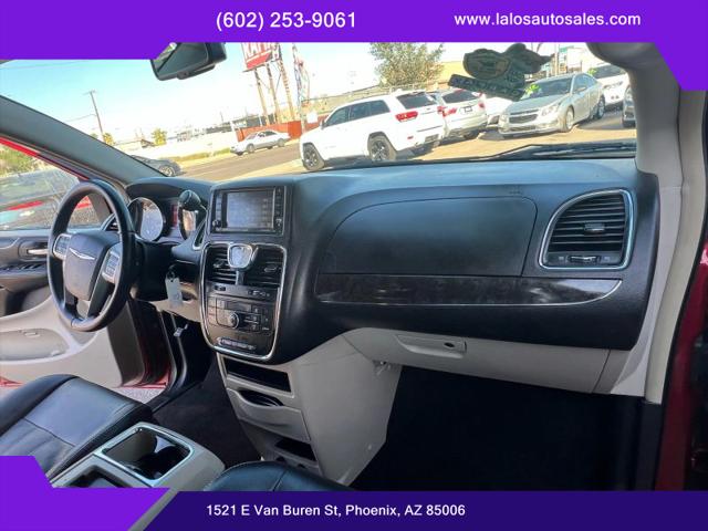 2015 Chrysler Town & Country Touring