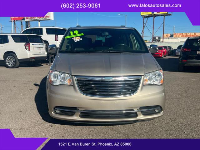 2014 Chrysler Town & Country Touring-L