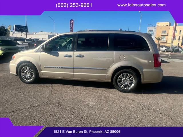 2014 Chrysler Town & Country Touring-L