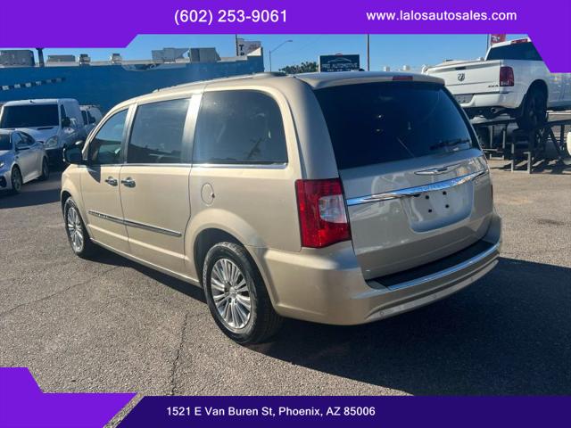 2014 Chrysler Town & Country Touring-L