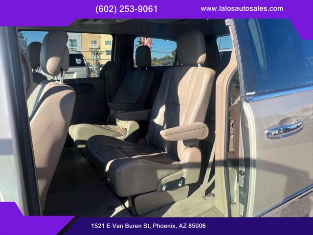 2014 Chrysler Town & Country Touring-L