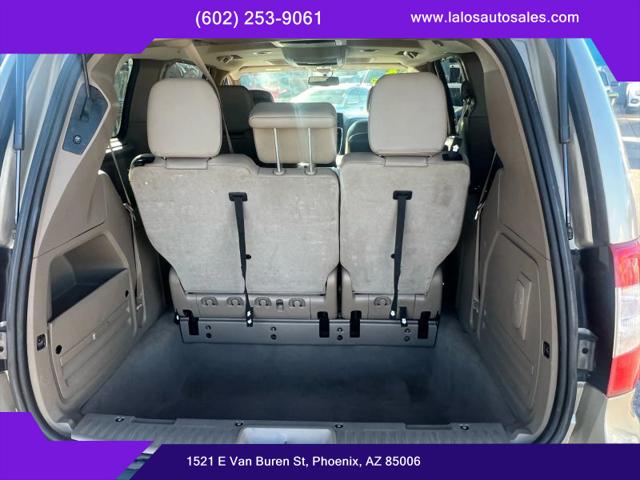 2014 Chrysler Town & Country Touring-L