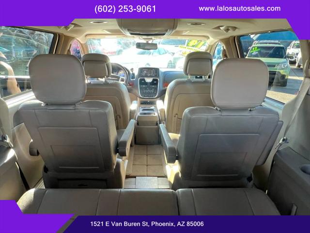 2014 Chrysler Town & Country Touring-L