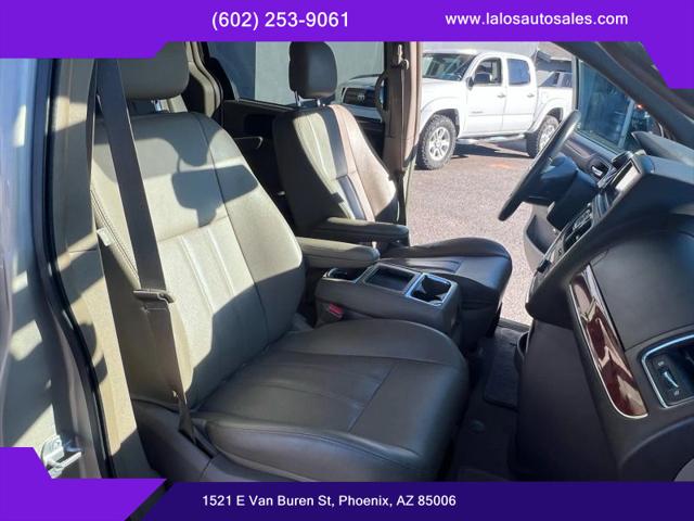 2014 Chrysler Town & Country Touring-L