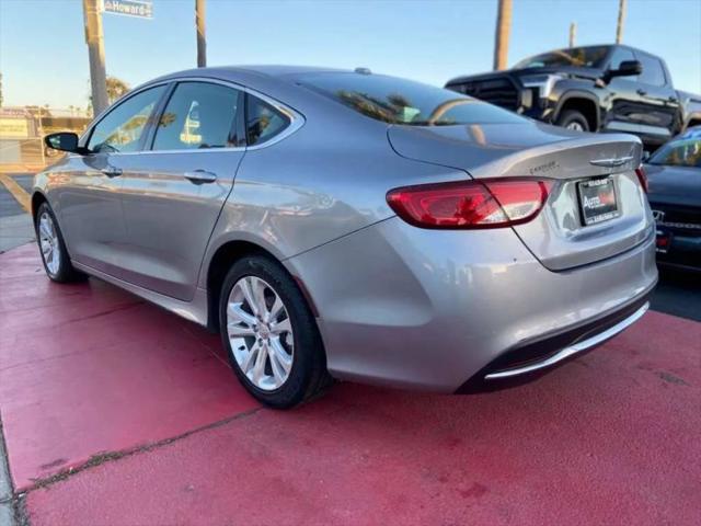 2015 Chrysler 200 Limited