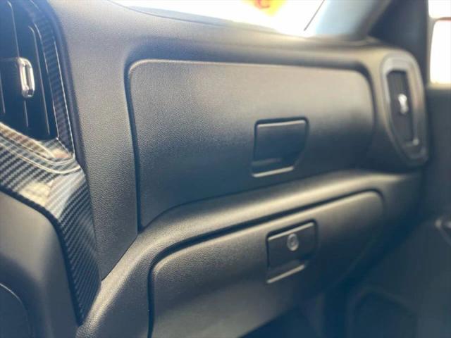 2020 Chevrolet Silverado 1500 2WD Crew Cab Short Bed Custom