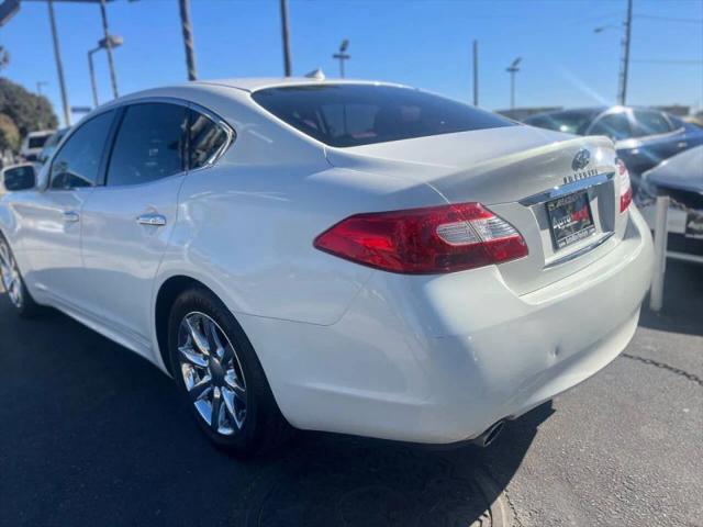2011 INFINITI M37 M37