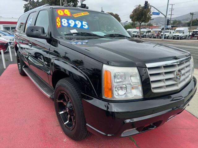 2004 Cadillac Escalade ESV Standard