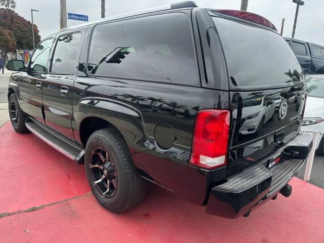 2004 Cadillac Escalade ESV Standard