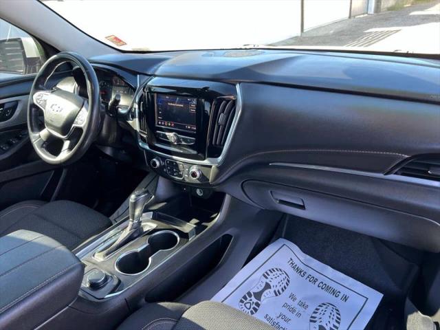 2020 Chevrolet Traverse FWD LT Cloth