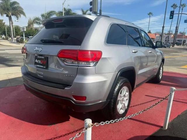 2017 Jeep Grand Cherokee Laredo 4x2