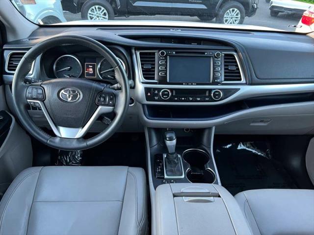 2016 Toyota Highlander XLE V6