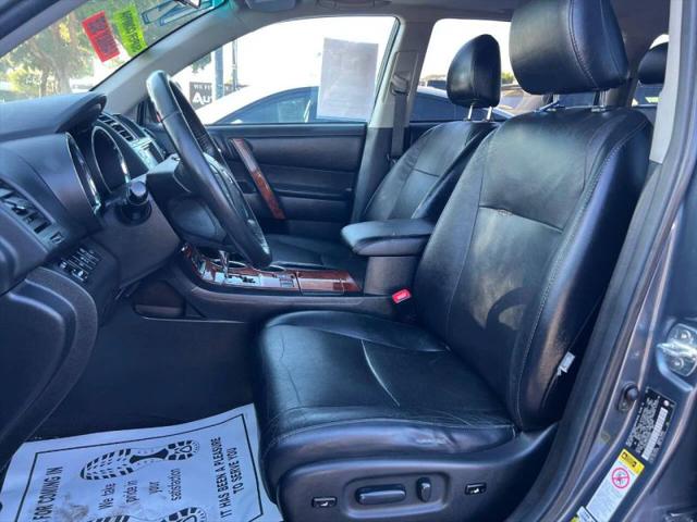 2012 Toyota Highlander Limited V6