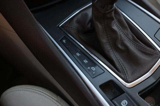 2010 Cadillac SRX Luxury Collection