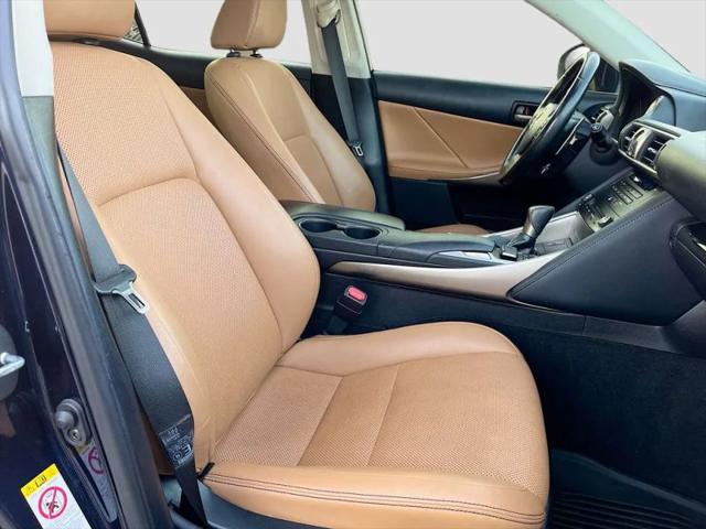 2018 Lexus IS 300 300