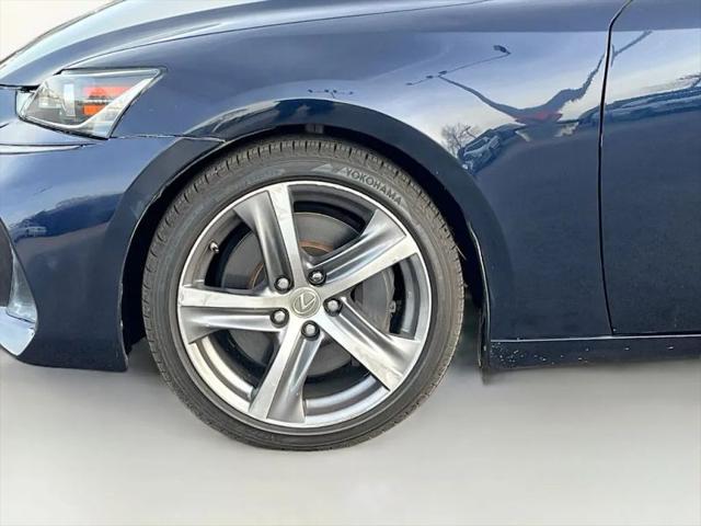 2018 Lexus IS 300 300