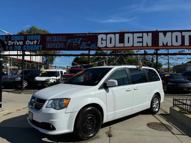 2019 Dodge Grand Caravan SXT for sale in Chicago, IL