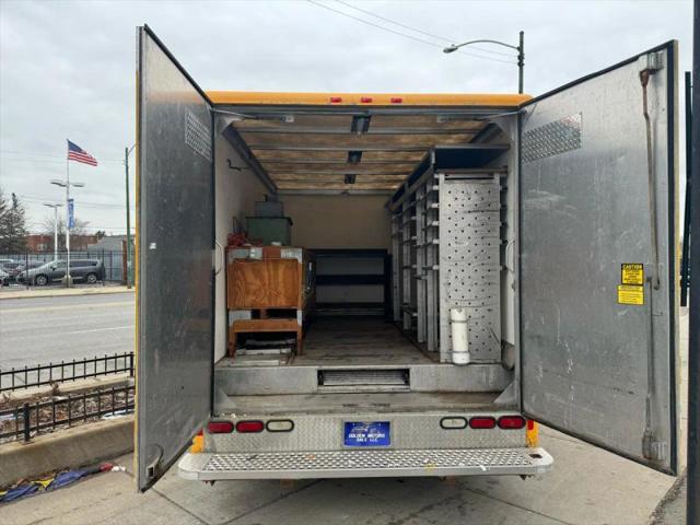 2011 Ford E-450 Cutaway XL