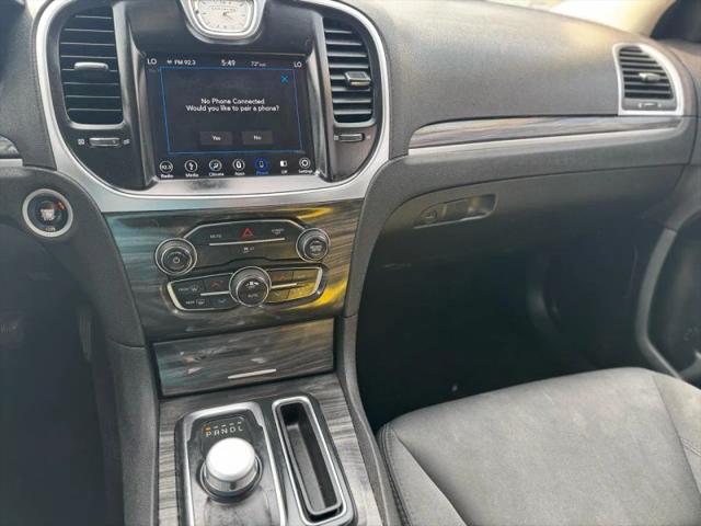 2018 Chrysler 300 Touring