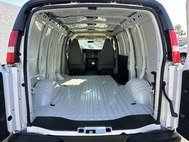 2026 GMC Savana Cargo 2500 Regular Wheelbase, Work Van, RWD
