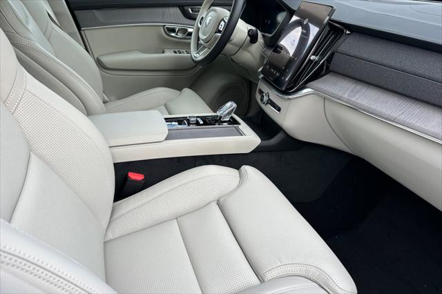 2026 Volvo XC90 Ultra, B6 AWD Gas (mild hybrid), Gasoline, Bright, 7 Seats