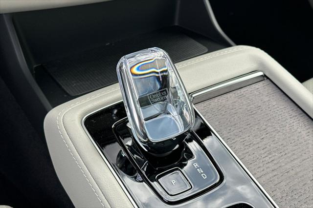 2026 Volvo XC90 Ultra, B6 AWD Gas (mild hybrid), Gasoline, Bright, 7 Seats