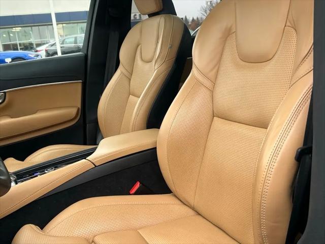 2023 Volvo XC90 B6 Ultimate 7-Seater