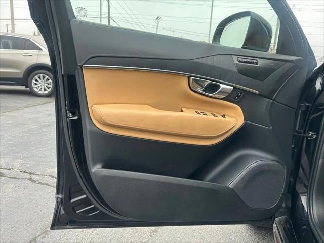 2023 Volvo XC90 B6 Ultimate 7-Seater