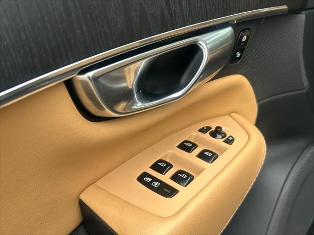 2023 Volvo XC90 B6 Ultimate 7-Seater