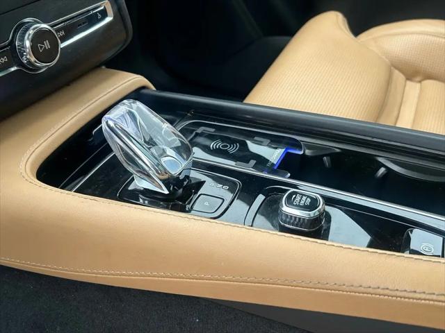 2023 Volvo XC90 B6 Ultimate 7-Seater