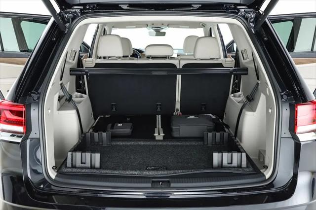 2026 Volkswagen Atlas SE with Technology
