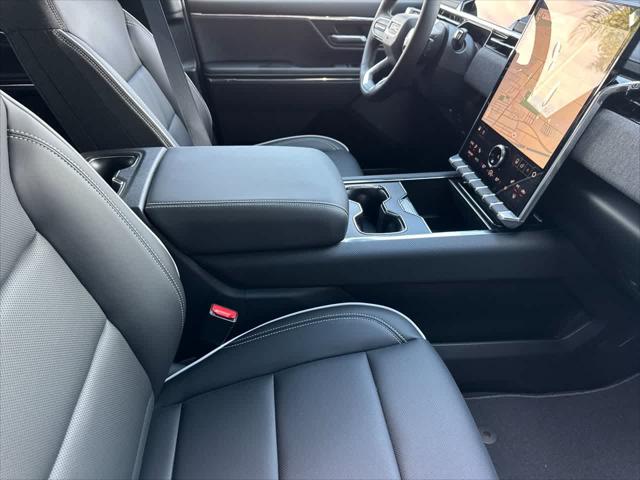 2026 GMC Sierra Standard Range Elevation