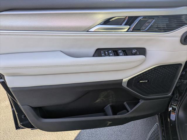 2026 Jeep Grand Wagoneer 4x2