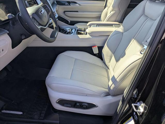 2026 Jeep Grand Wagoneer 4x2