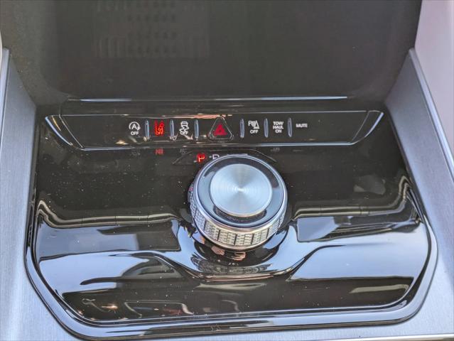 2026 Jeep Grand Wagoneer 4x2